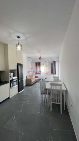 apartament-11-me-qera-tek-rruga-e-dibres-ne-tirane-big-0