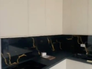 Rruga e Dibres jepet me qera 1+1