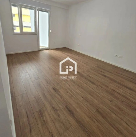 shitet-apartament-21rruga-kavajes-condor-center-perballe-delijorgjit-big-2