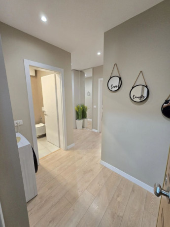 jepet-me-qera-apartament-21-tek-rruga-e-kavajes-prane-kishes-ortodokse-big-3