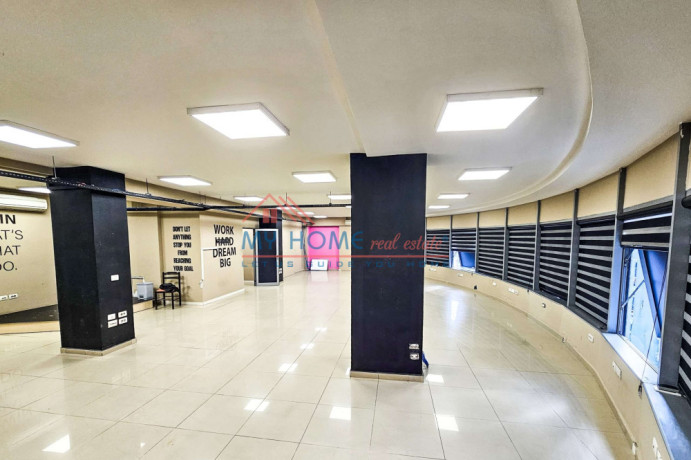 zyre-tek-kompleksi-halili-ne-tirane-big-0