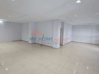 Zyre me qera Rruga e Dibres tek Kompleksi Halili ne Tirane