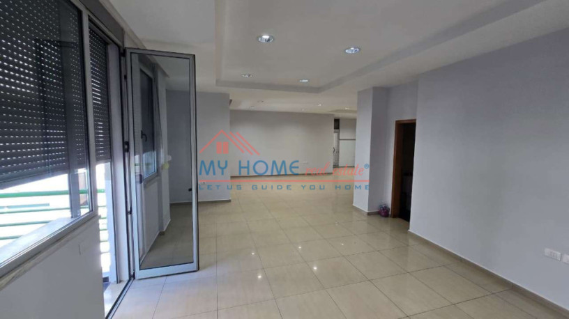 zyre-me-qera-rruga-e-dibres-tek-kompleksi-halili-ne-tirane-big-3