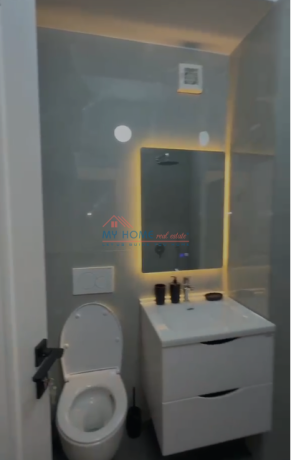 zyre-me-qira-rruga-e-dibres-tirane-big-4