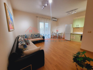 Apartament 2+1+post parkimi me qera tek Kopshti Zoologjik ne Tirane