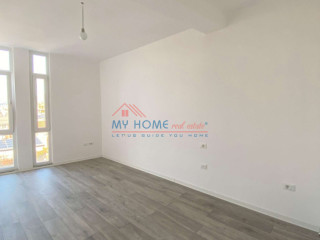 Zyre me Qira Komuna e Parisit Tirane