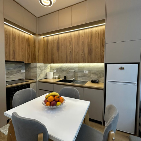jepet-me-qera-apartament-11-ali-demi-rezidenca-kadiu-big-0
