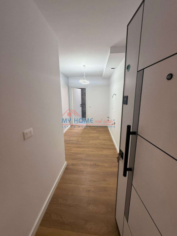 shiten-3-apartamente-11-tek-mozaiku-ne-tirane-big-3