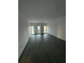zyre-me-qera-tek-zogu-i-zi-tirane-small-3