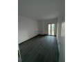 zyre-me-qera-tek-zogu-i-zi-tirane-small-0