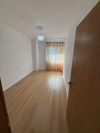 shtepi-per-shitje-pallat-i-ri-21-fresku-linze-dajt-big-1