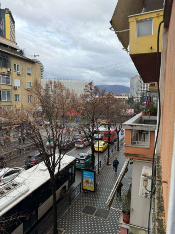 zyre-me-qira-qender-tirane-big-4