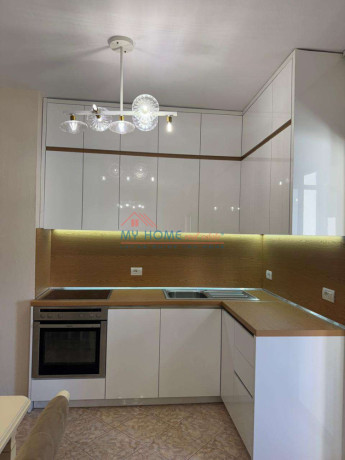 apartament-11-me-qera-prane-square-21-ne-tirane-big-2