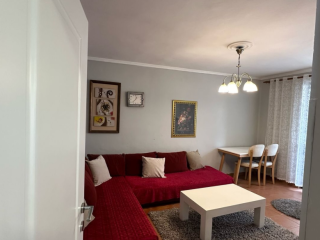 Rr. Ferit Xhajko, buzë Unazës së Vogël, pranë ish-Restorant Durrësit jepet me qera 2+1