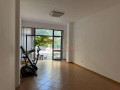 jepen-me-qera-2-dyqane-tek-shkolla-ramazan-jarani-ne-tirane-small-2