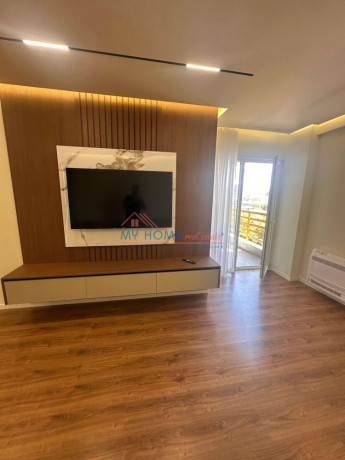apartament-21post-parkimi-me-qira-tek-rruga-dritan-hoxha-tirane-big-0