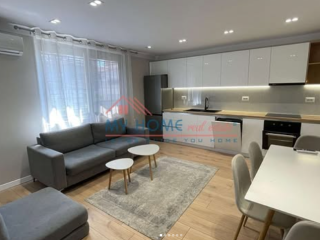 Rruga Thanas Ziko, prane Shkolles se Kuqe jepet me qira Apartament 1+1