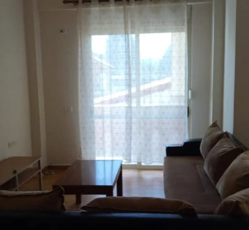 jepet-me-qera-apartament-11-komuna-e-parisit-big-1