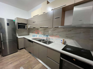 Apartament 2+1 me qera tek Kompleksi Panorama ne Tirane