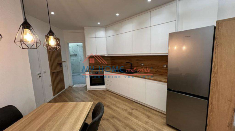 apartament-11-post-parkimi-me-qira-tek-xhamia-e-tabakeve-tirane-big-3