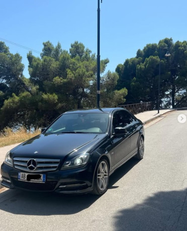 mercedes-benz-c-20-nafte-2013-big-0