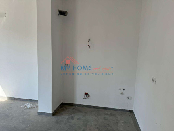 zyre-me-qera-bulevardi-i-ri-ne-tirane-big-3