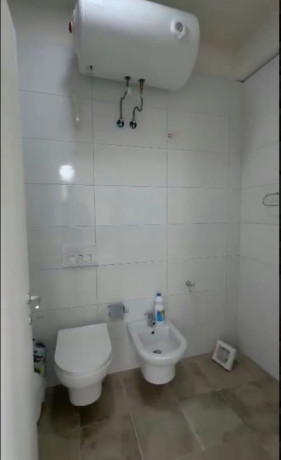 jepet-me-qera-apartament-21-zona-don-bosko-jordan-misja-big-4