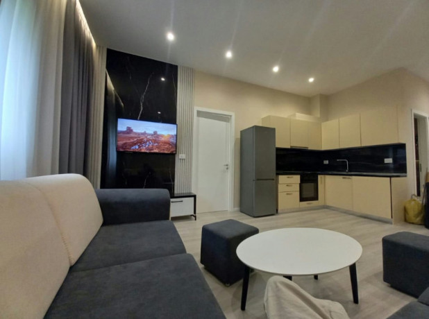 jepet-shtepi-me-qera-per-banim-ne-pallat-i-ri-11-zona-selite-kodra-e-diellit-big-0