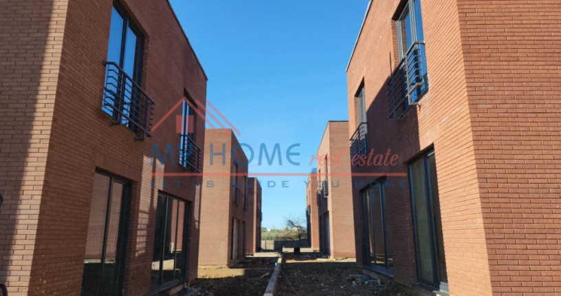 vila-ne-shitje-prane-teg-ne-tirane-big-3