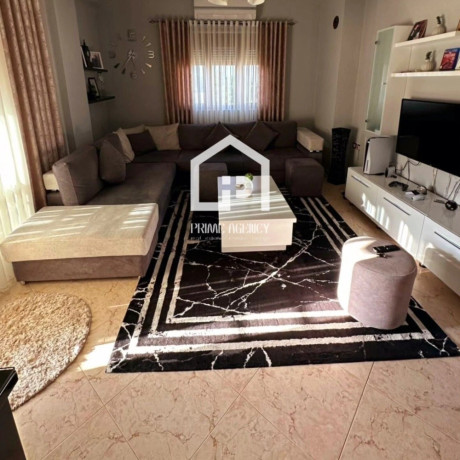 shitet-apartament-2-1-2-pogradec-prane-hotel-elite-big-4