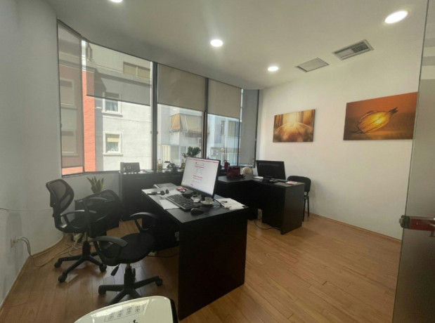 shitet-ambjent-zyre-ne-bllok-big-1