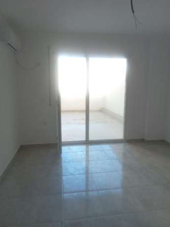 shitet-apartament-11-tek-fresku-big-0