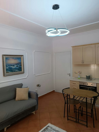 jepet-me-qera-apartament-11-liqeni-i-thate-big-0