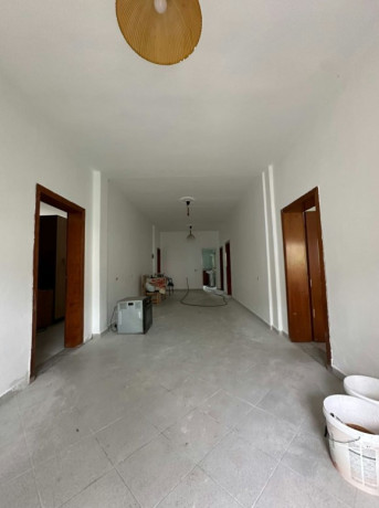 shitet-shtepi-private-ne-kamez-big-0