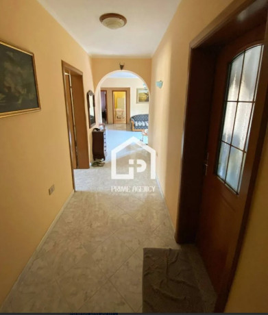shitet-apartament-duplex-ne-vlore-big-0
