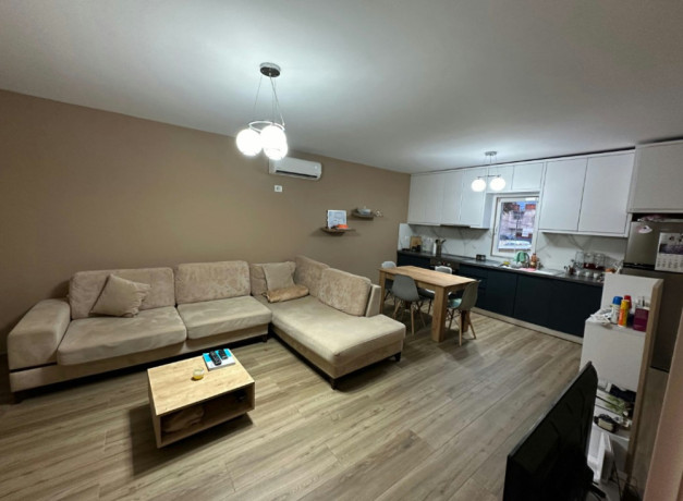 tek-don-bosko-shitet-apartament-31-ne-vile-2-kateshe-big-0