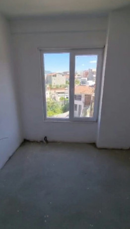 shitet-apartament-11-ne-selite-big-0