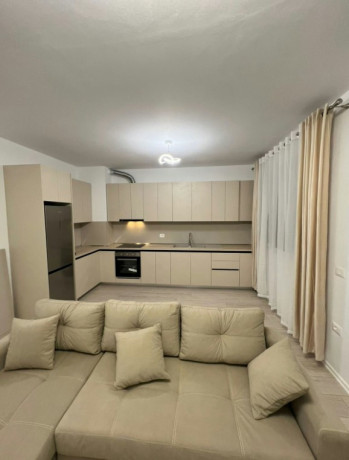 unaza-e-re-jepet-me-qera-apartament-21-big-4