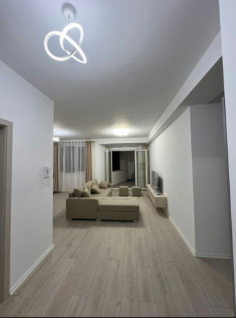 unaza-e-re-jepet-me-qera-apartament-21-big-1