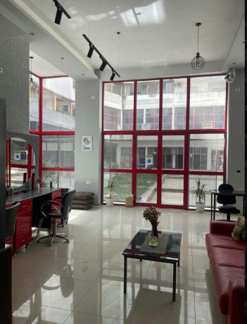 ne-kamez-shitet-ambjent-komercial-big-0