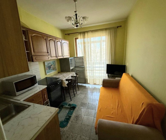 jepet-me-qera-apartament-21-kryqezimi-vasil-shanto-big-0