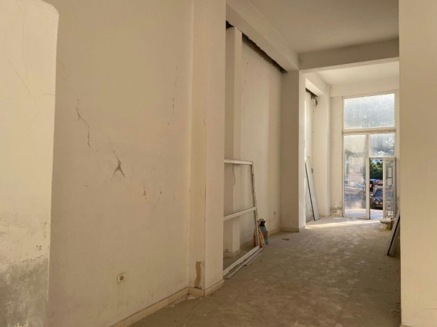 ambjent-komercial-me-qera-ne-kamez-big-2