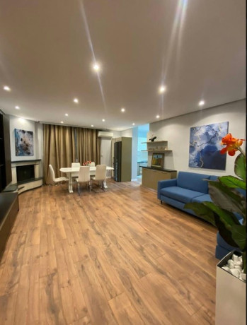 tek-ish-ekspozita-jepet-me-qera-21-big-0