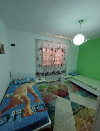 xhamlliku-jepet-me-qera-21-big-3