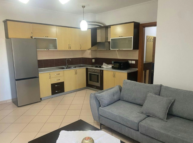 tek-21-dhjetori-jepet-me-qera-11-big-0