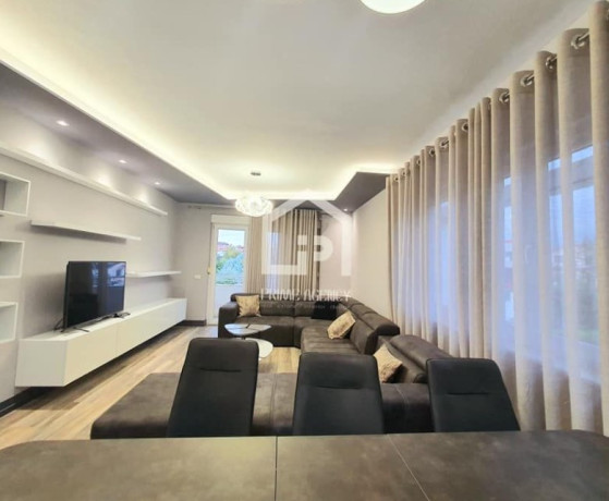 shitet-31-post-parkimi-rezidenca-touch-of-sun-zona-tegut-big-2