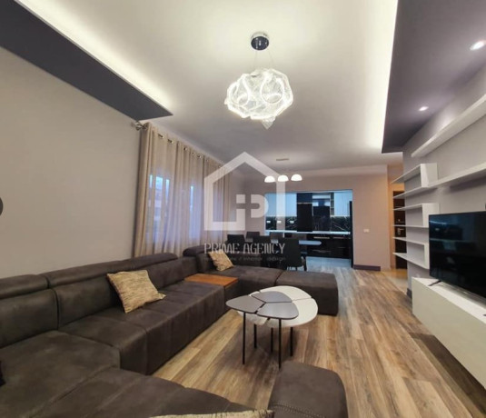 shitet-31-post-parkimi-rezidenca-touch-of-sun-zona-tegut-big-1