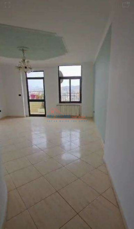 zyre-me-qera-myslym-shyri-ne-tirane-big-1