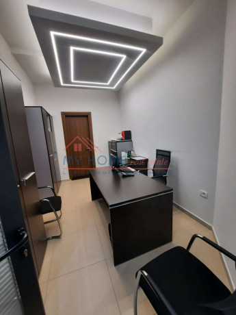 ambjent-komercial-ne-shitje-tek-kompleksi-tower-bridge-3-ne-tirane-big-3