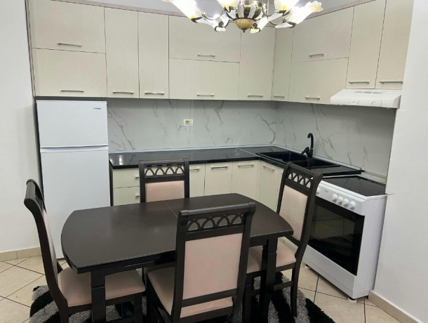 komuna-e-parisit-jepet-me-qera-21-big-2